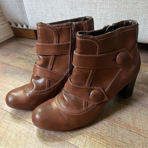 Naturalizer Marloe Brown Distressed Booties - 8M women - Picture 7 of 16